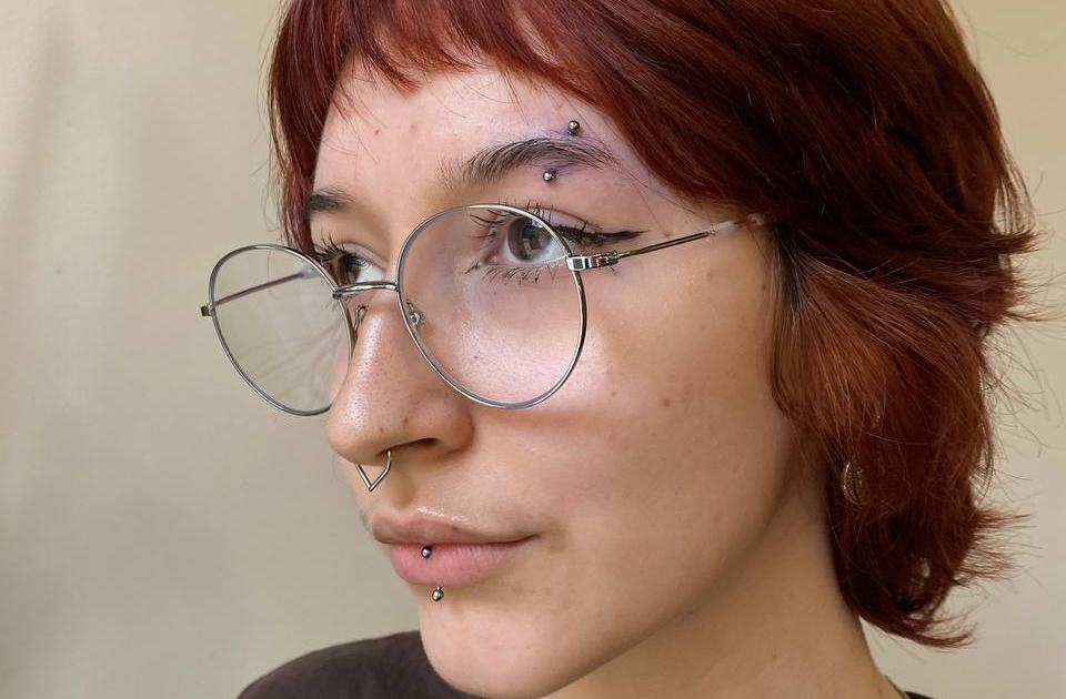 Piercing obočia