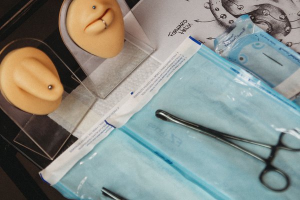 D958372C-1826-4B54-811D-60E162882096